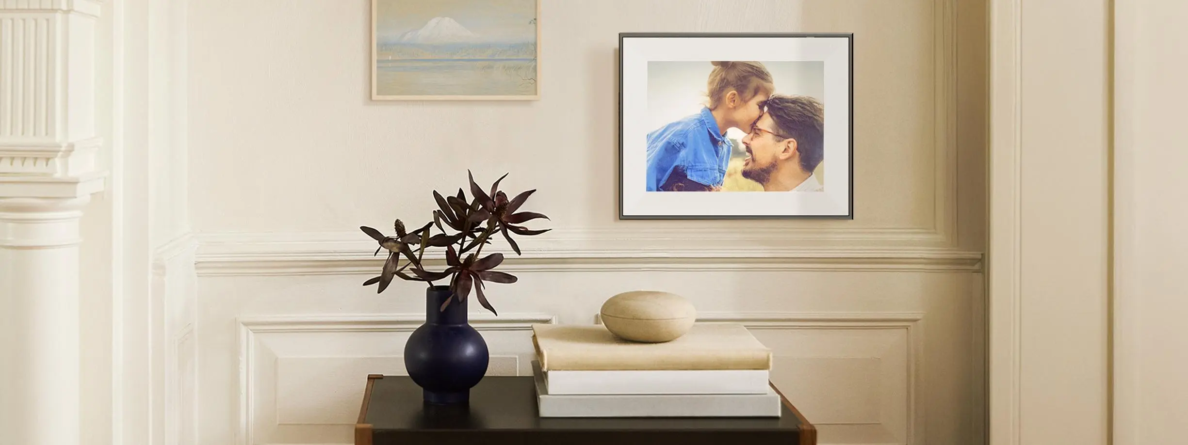 New Aura Ink Wireless E Ink Photo Frame Can Last Months on a Single Charge