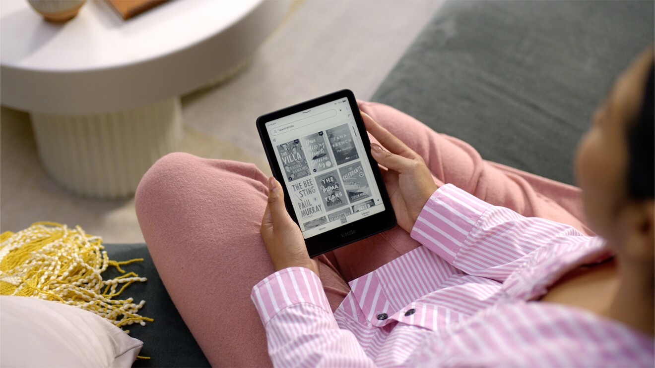 Kindle software update 5.18.5 changelog; Kindle Scribe rotation lock; Kindle larger interface text