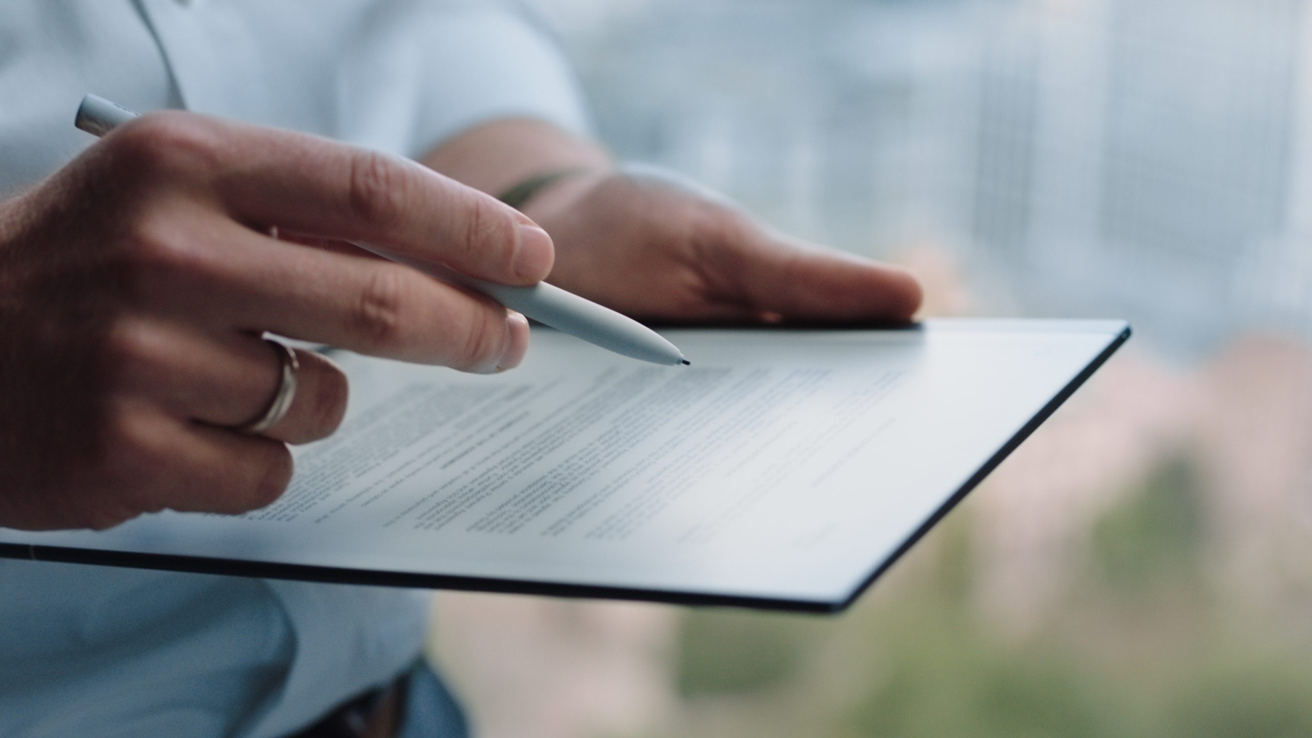 Best E Ink Tablets Under $500 For Students